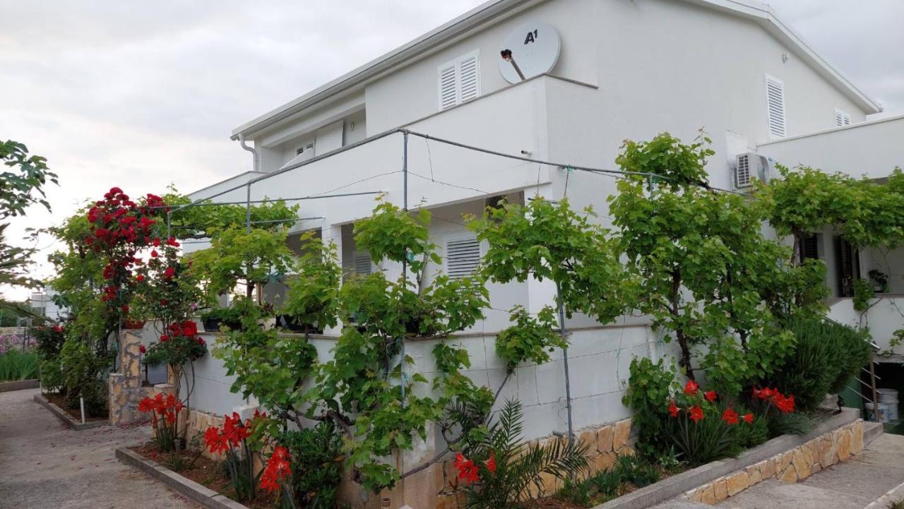 Oaza Ražanac Exterior foto