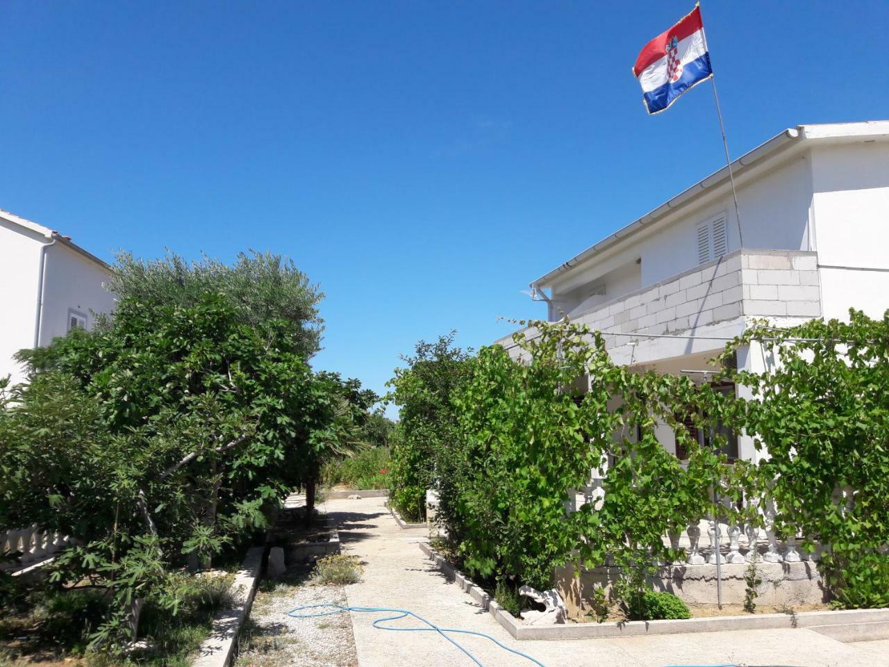 Oaza Ražanac Exterior foto