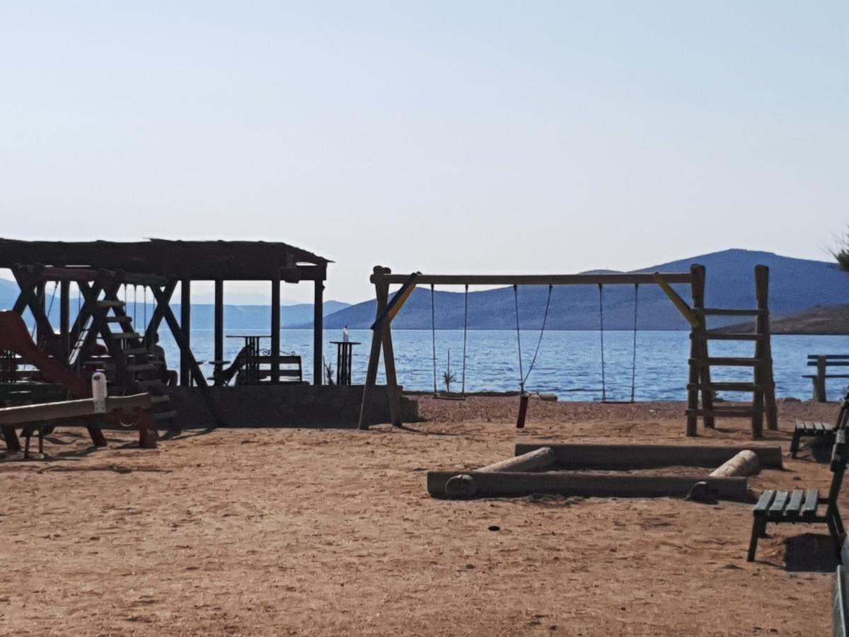 Oaza Ražanac Exterior foto